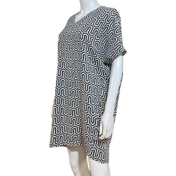 Chico's Size‎ 2 = 12/14 Geometric-Print V-Neck Wedge Tunic Top Shirt Blouse - Picture 8 of 10
